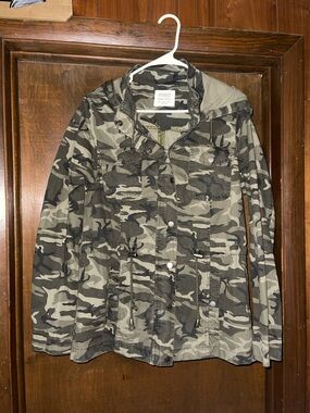 Ashley By 26 International Green & Black Camo Hooded Men’s Jacket